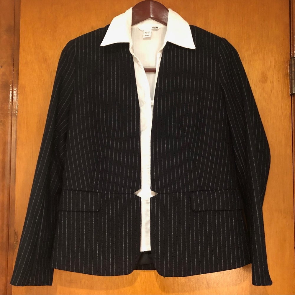 H&M Wool Navy Bue Pinstriped Blazer, NWOT